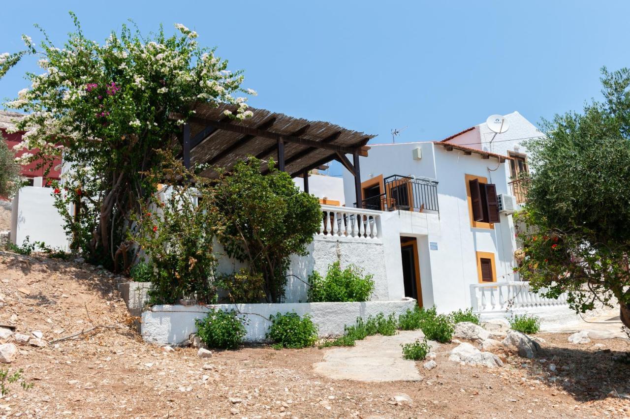 Kiki&Nina Chalki Town Exterior foto